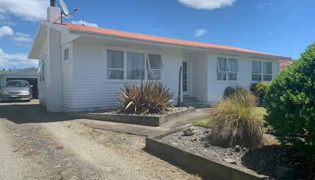 14 Cargill Street, Levin