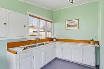 106 Queen Street , Levin