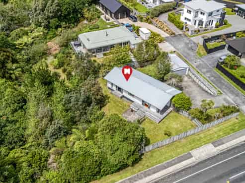 1185 South Road, Oakura