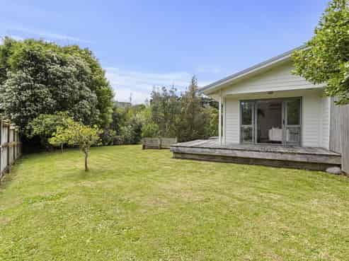 1185 South Road, Oakura