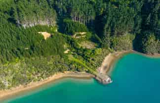 Lots 5 and Otenarau Bay, Arapaoa Island