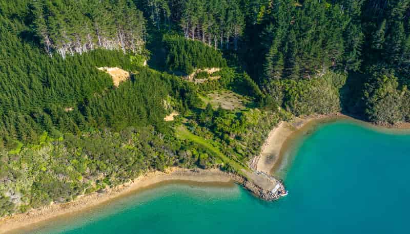 Lots 5 and Otenarau Bay, Arapaoa Island