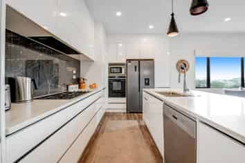 6 Bine Crescent, Orewa