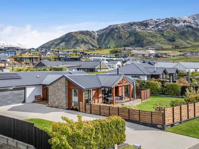 12 Sapphire Spring Rise, Wanaka