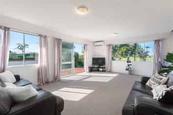 3/5 The Crescent, Waihi Beach
