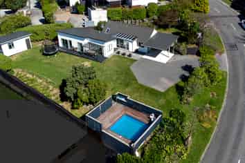 147 Soleares Avenue, Mount Pleasant