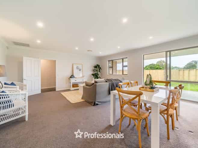 7 Seddon Street, Waikanae