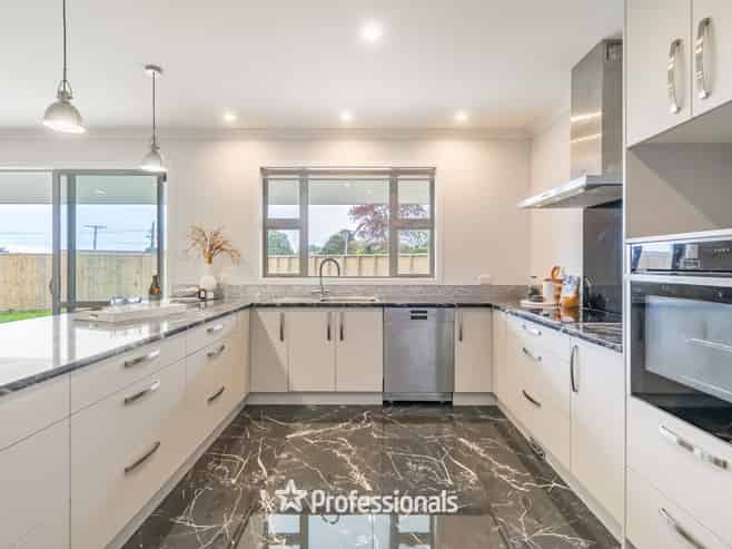 7 Seddon Street, Waikanae