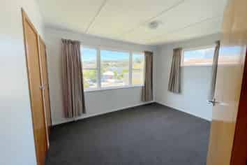 43 Lynda Avenue, Paparangi