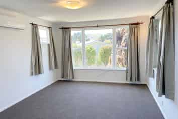 43 Lynda Avenue, Paparangi