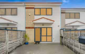 20/3 Ambrico Place, New Lynn