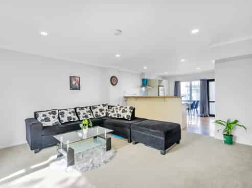 20/3 Ambrico Place, New Lynn