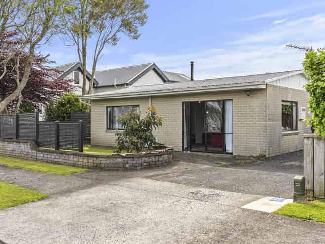 1/5 Hawea Street, Merrilands