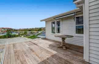 21 Matai Road, Stanmore Bay