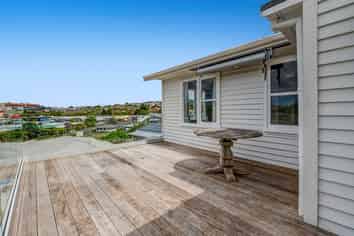 21 Matai Road, Stanmore Bay