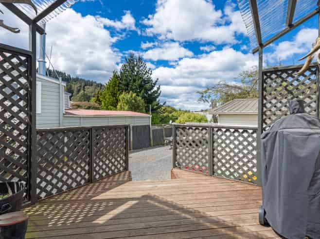 10 Constant Street, Sawyers Bay