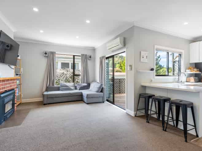 10 Constant Street, Sawyers Bay