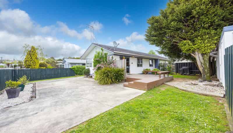7 Maple Avenue, Dinsdale
