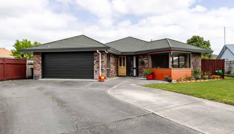 11 Clearview Drive, Milson