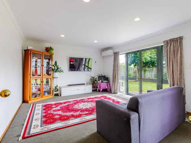 11 Clearview Drive, Milson