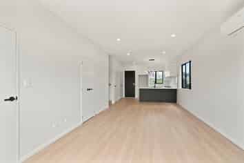 4 Toetoe Street, Westgate