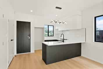 4 Toetoe Street, Westgate