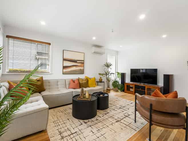 39 Seine Road, Sunnynook