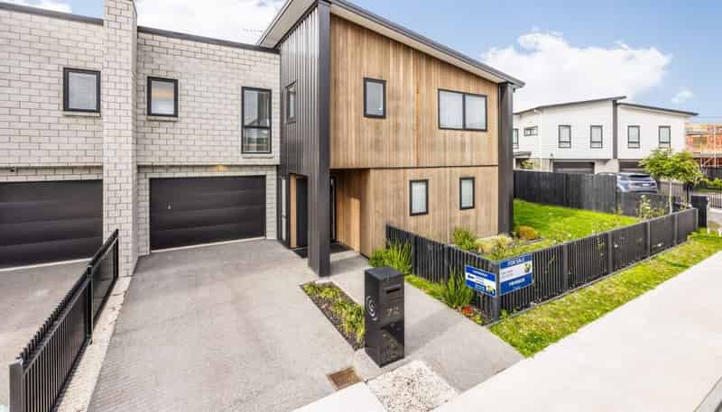 72 Maanihi Drive , Rototuna