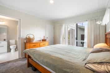 2/3 Tiri View Place, Torbay