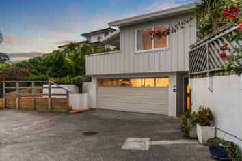 2/3 Tiri View Place, Torbay