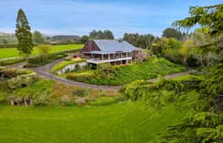 36 Beach Road, Urenui