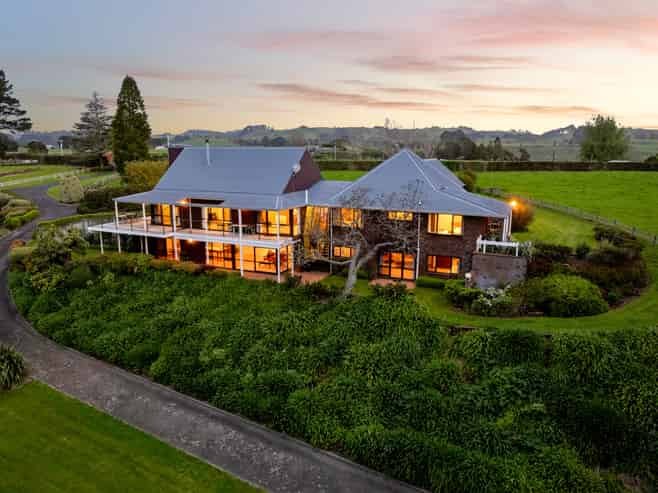 36 Beach Road, Urenui