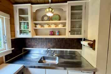 14B Greenslade Road, Raglan