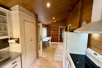 14B Greenslade Road, Raglan