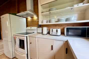 14B Greenslade Road, Raglan