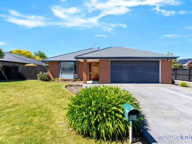 35 Broadhaven Avenue, Parklands
