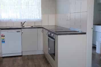 415 Ngatai Road, Bellevue