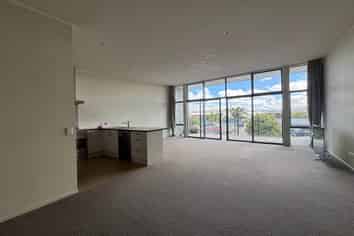 5/48 Wharf Road, Te Atatu Peninsula