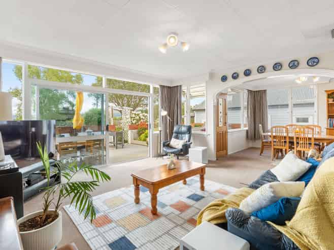 52 Gladstone Road North, Mosgiel