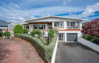 52 Gladstone Road North, Mosgiel