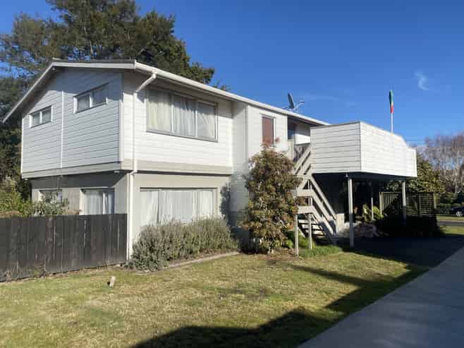 10 Gradwell Place, Taupo