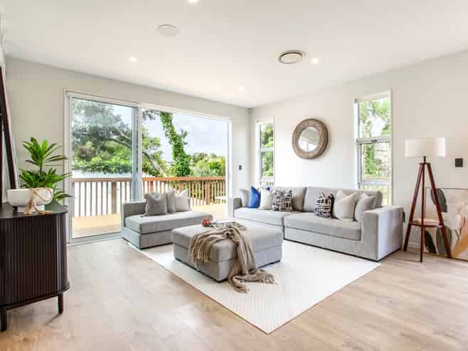 20D Coronation Street, Belmont