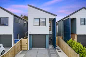  33 John Gray Street, Takanini