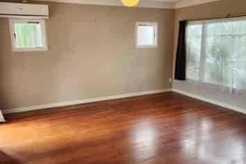 225 Fox Street, Hamilton East