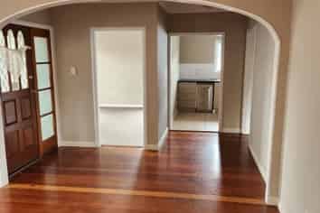 225 Fox Street, Hamilton East