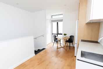 47A/97 Taranaki Street (upstairs), Wellington Central