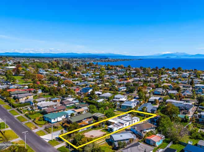 35 Taupo View Road, Taupo