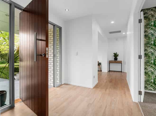 33 Haswell Place, Huntington