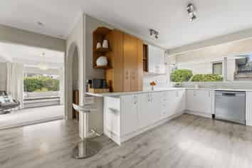 68 Waratah Street, Matua