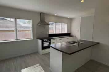 56 Landon Avenue, Mangere East